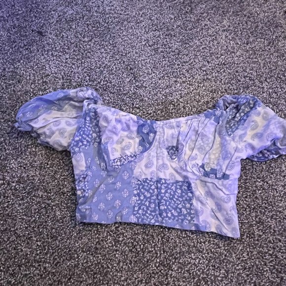 Hollister Paisley Crop Top - Picture 1 of 2